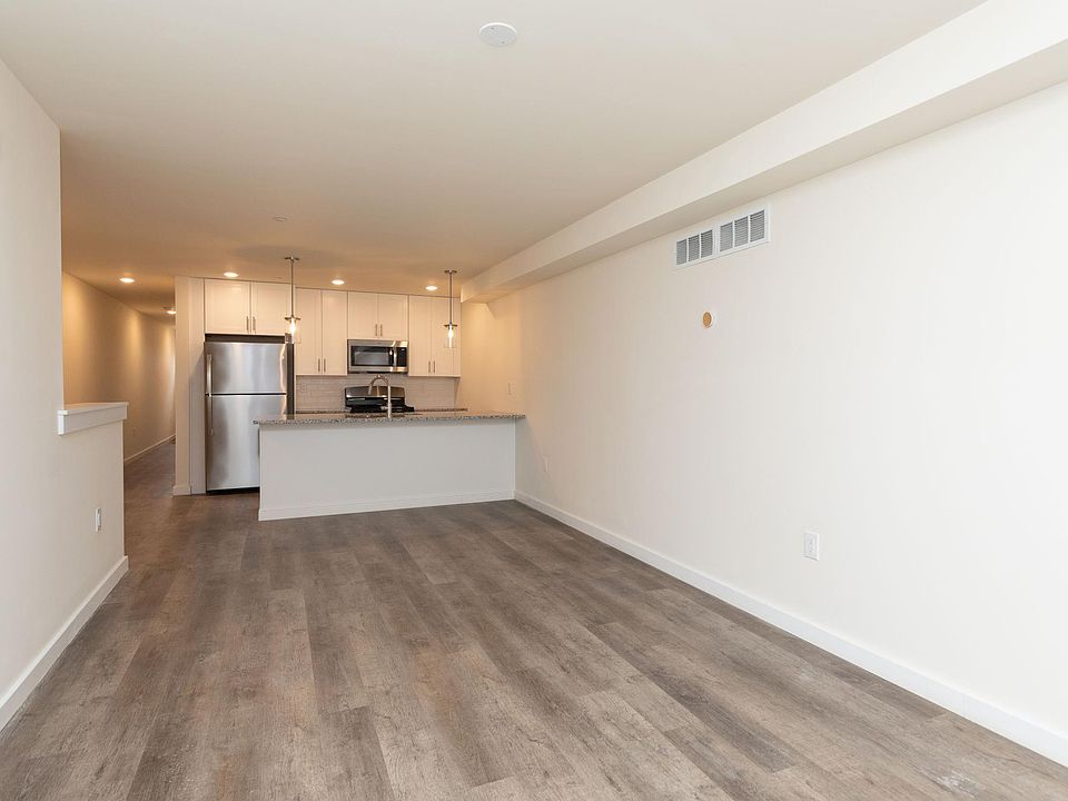 1st image of 1500 N Randolph St #11B