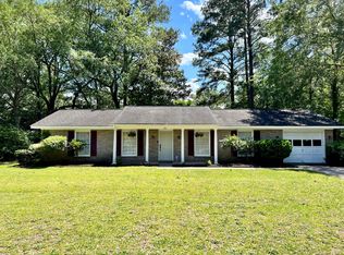 211 Elizabeth St, Hinesville, GA 31313