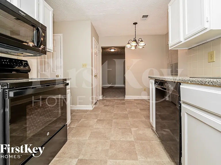 1147 Orr Rd — Photo 5
