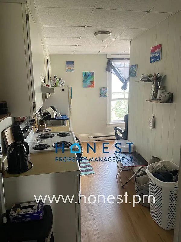 1 bed, 1.0 bath, 600 sqft, $1,300 — Photo 1