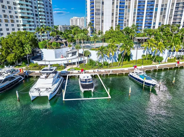 9 Island Ave APT 1909, Miami Beach, FL 33139