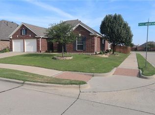 5737 Eagle Mountain Dr, Argyle, TX 76226