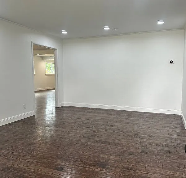 3891 Mills Way — Photo 3