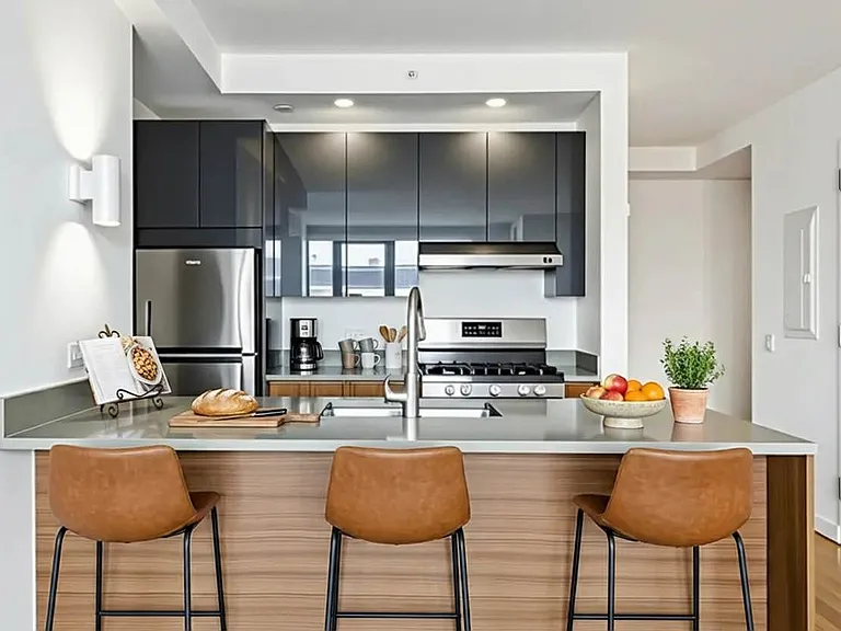 223 4th Ave #F8 — Photo 4