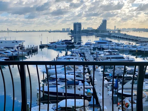 555 NE 15th St, Miami, FL