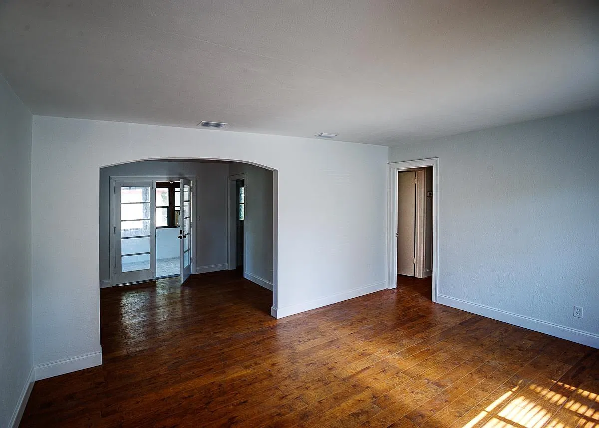3 bed, 1244 sqft, $1,350 — Photo 3
