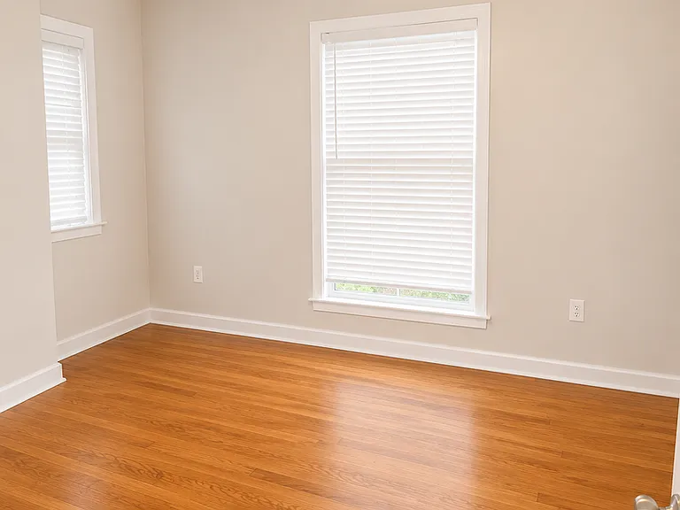 3718 Northbrook Dr — Photo 10