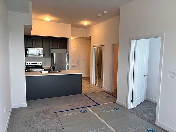 5th image of 450 Dundas St E #524