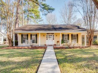 2001 Red Oak Ln, Mandeville, LA 70448