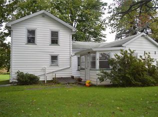 354 Bostwick Rd, Phelps, NY 14532
