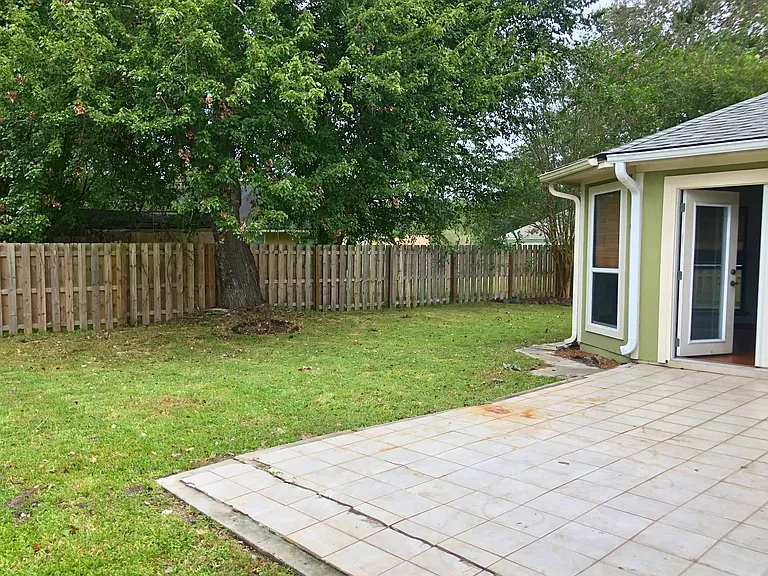 502 Hunt Club Rd — Photo 21