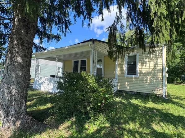 314 Brown St, Bethel, OH 45106