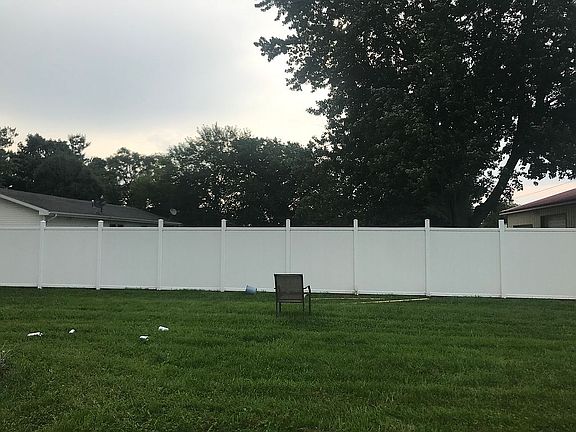 4th image of 1411 E Royerton Dr