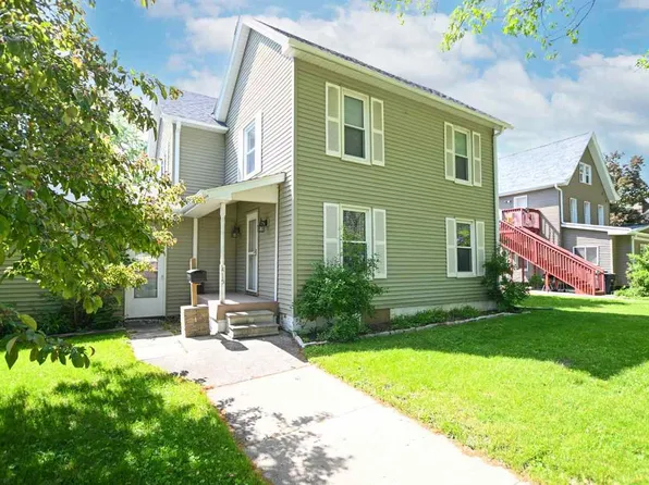 415 N Clay St, West Liberty, IA 52776