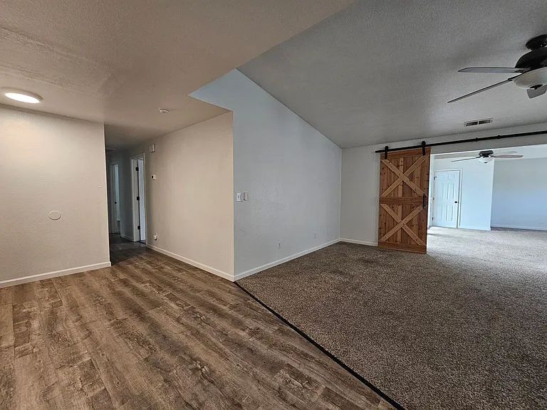 519 Rawe Peak Dr — Photo 9