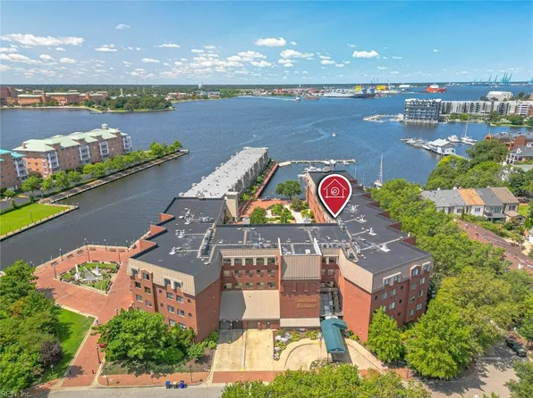 255 College Cross APT 73, Norfolk, VA 23510
