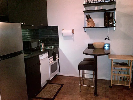 Rented by Keller Williams NYC | media 16