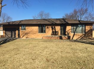1512 Sharon Rd, Streator, IL 61364