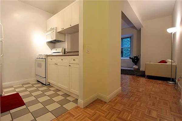 Rented by Platinvm Property Group New York | media 2