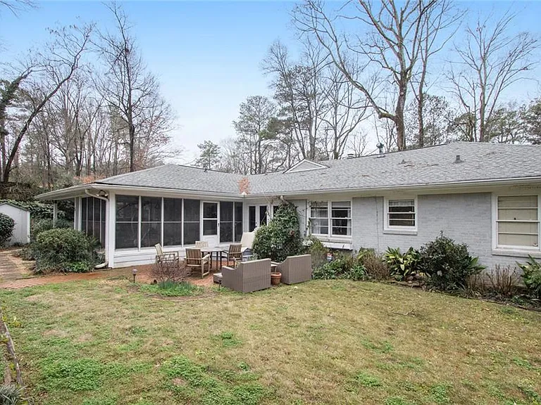 3873 Land O Lakes Dr NE — Photo 30