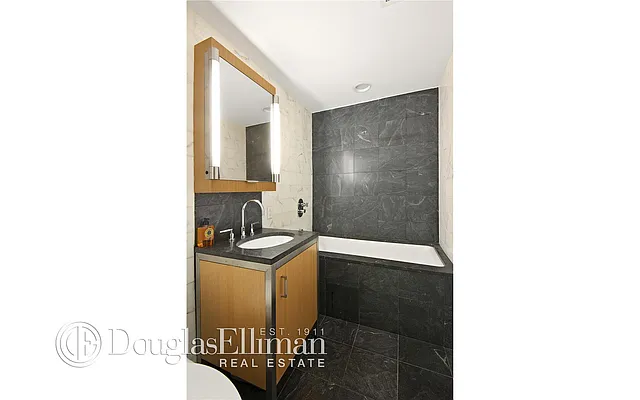 Rented by Douglas Elliman | media 14