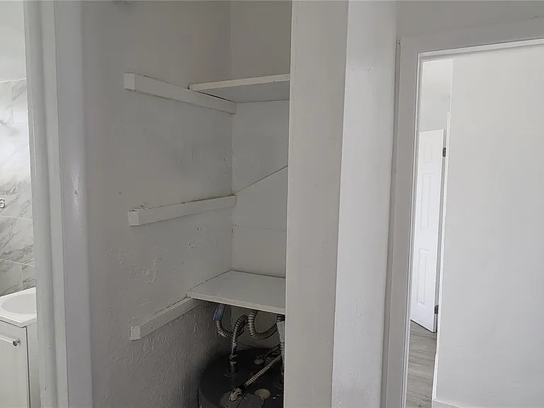 111 SW 18th Ave #3 — Photo 10