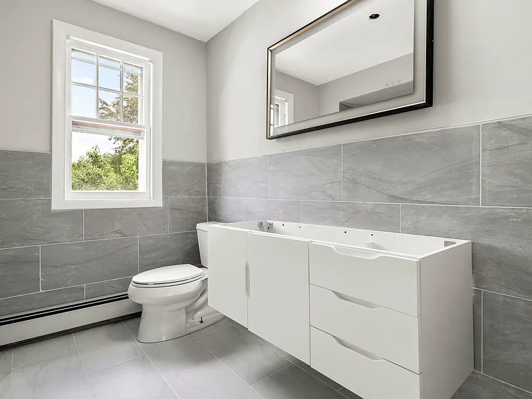 588 N Walnut St #3 — Photo 9