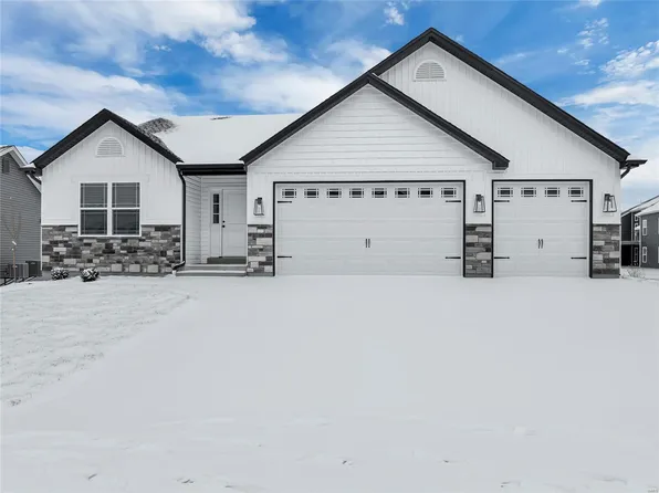 603 Wood Way Ct, Wentzville, MO 63385