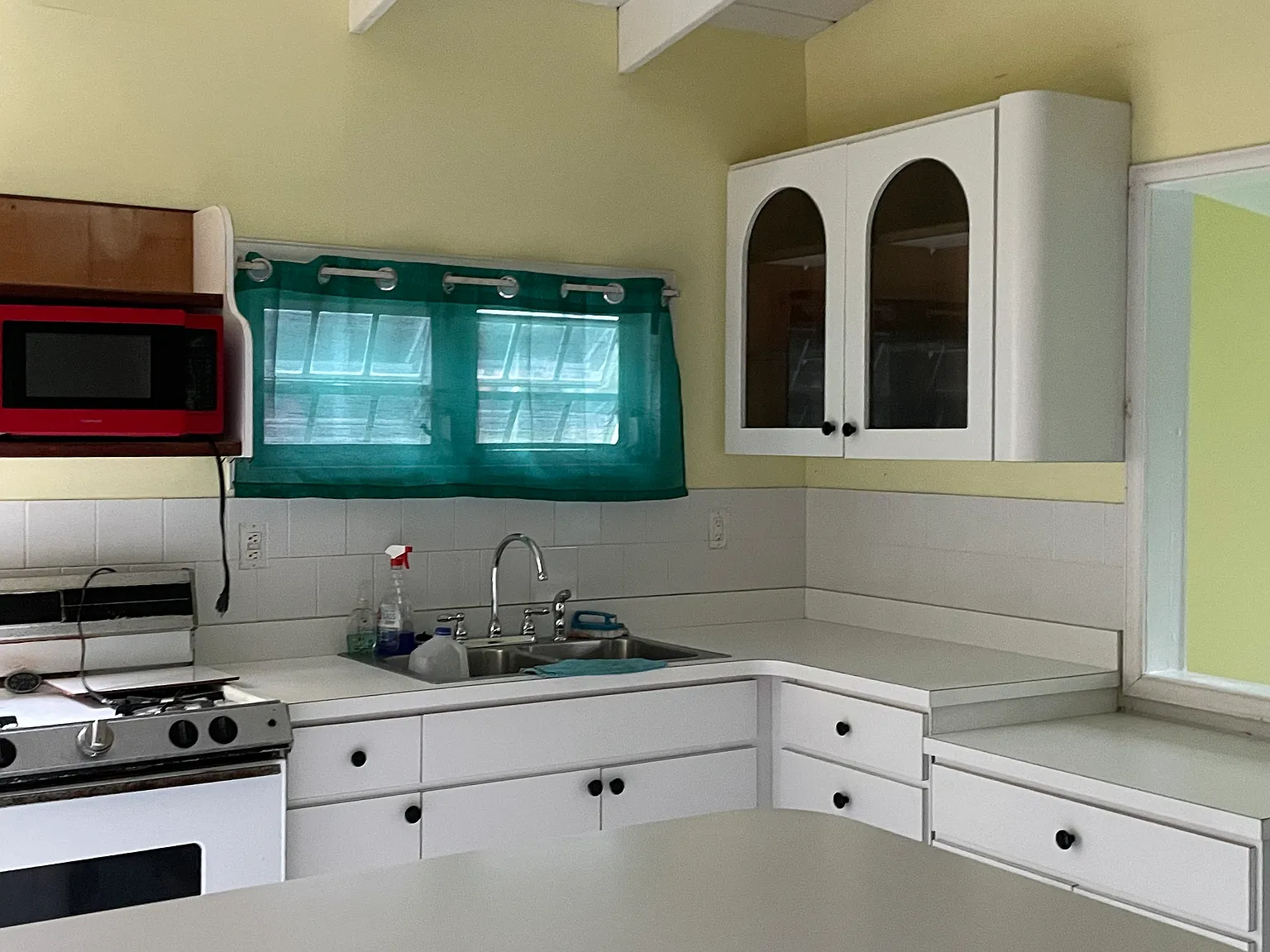 2 bed, 1200 sqft, $1,975 — Photo 4