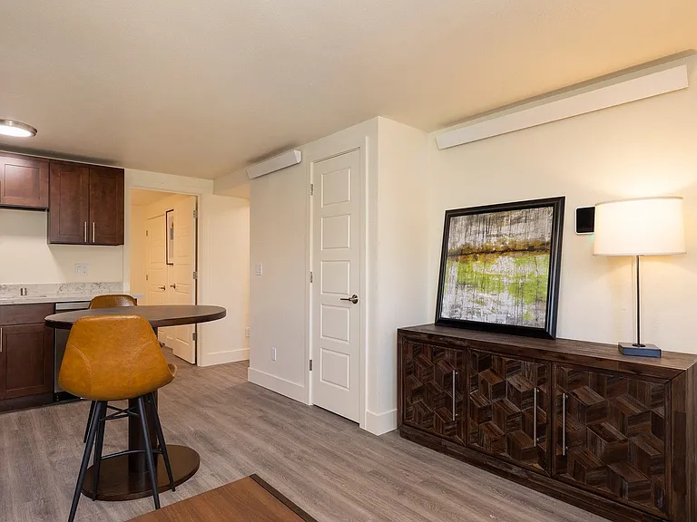 Ballard Seattle 3 Bedroom Apartment for Rent | In-Unit Laundry, Pet Friendly, Parking Available &... — Photo 3