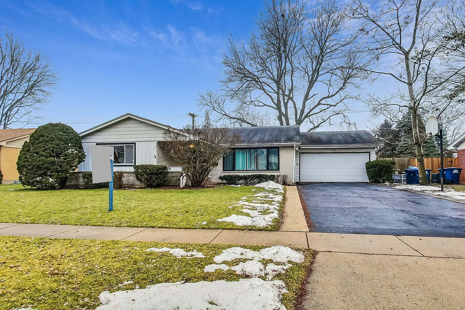 205 Leahy Cir S photo 1