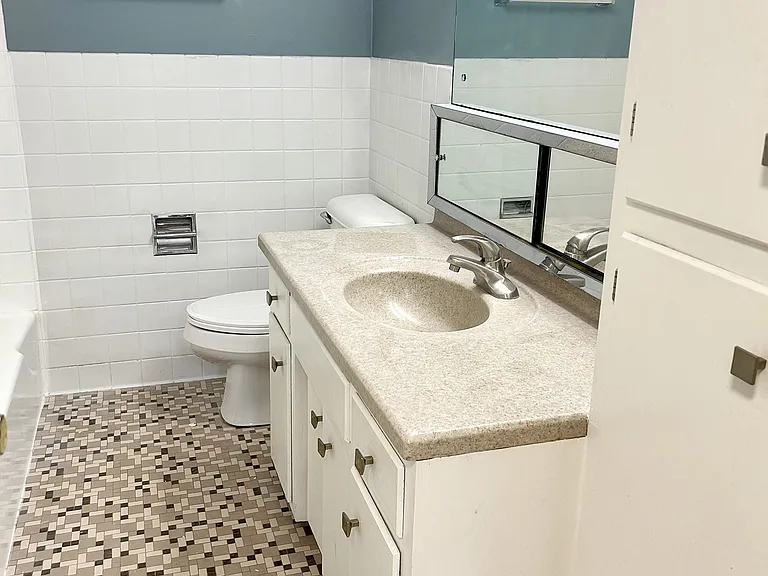 Highland Terrace — Photo 49