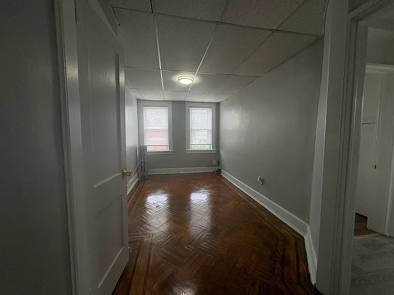 760 Forest St #4 — Photo 3