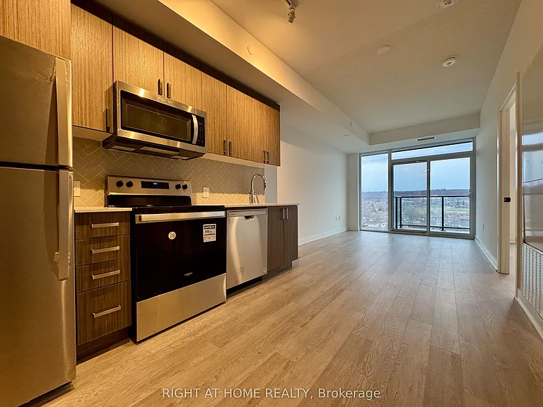 2782 Barton St E #704 — Photo 6