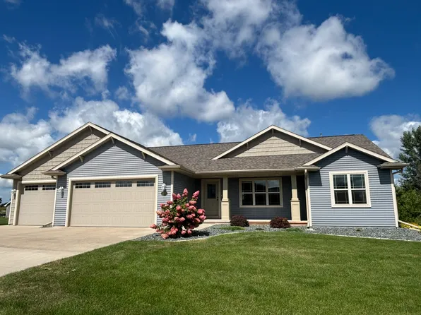 207 Greenbrier Dr, Hortonville, WI 54944