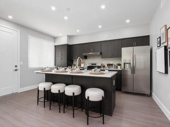 1491 E Alluvial Ave, Clovis, CA
