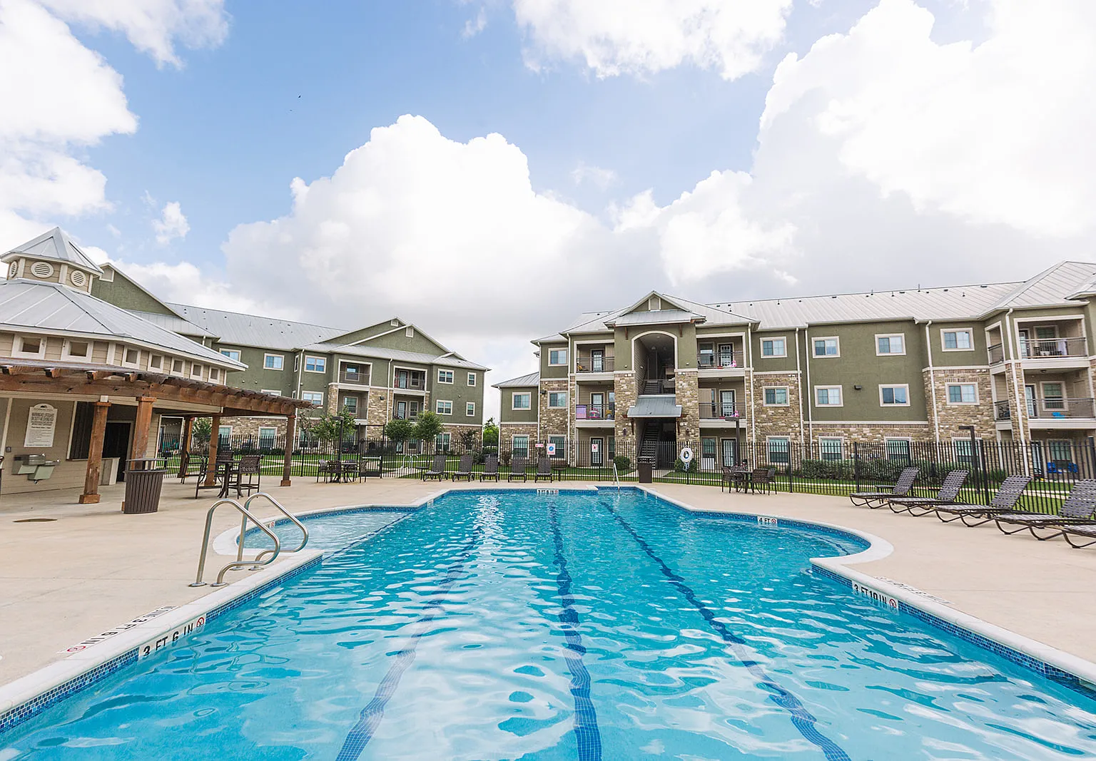 Freedom Hills Ranch Apartments — Photo 4