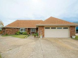 213 Eydie Ln, Slidell, LA 70458