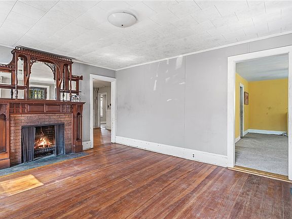 5th image of 338 Spencer Rd