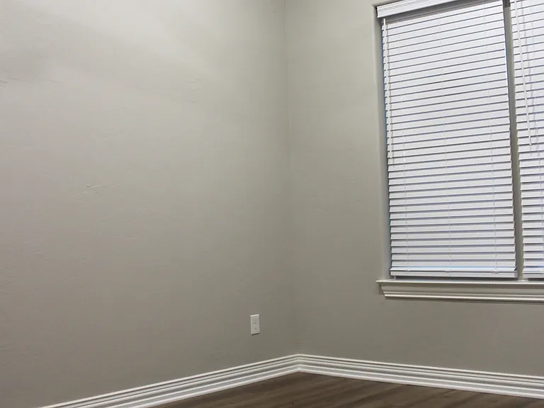 1302 Page Valley Cir — Photo 3