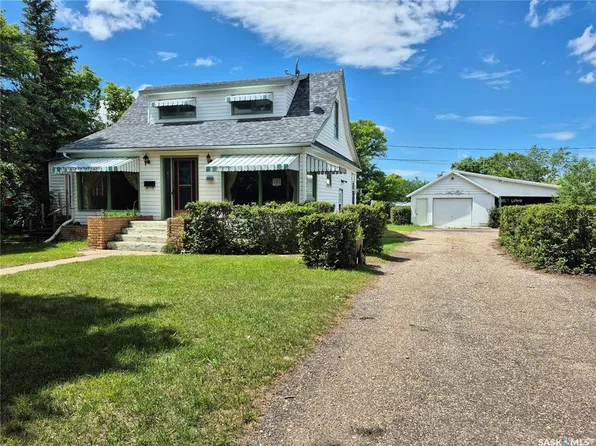 181 2nd STREET W, Bengough, SK S0C 0K0