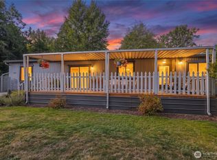 207 Shallow Shore Rd, Bellingham, WA 98229