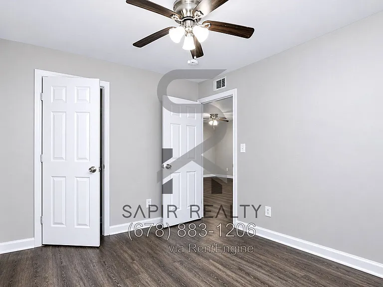 371 Lanier St NW #4 — Photo 8