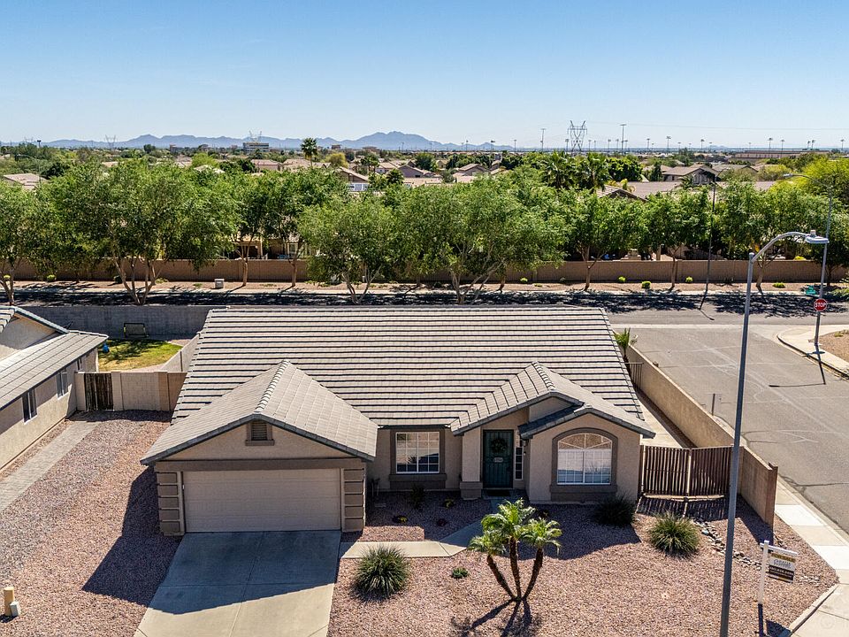 1st image of 10425 E CARMEL Avenue