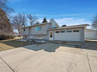 32 Horseshoe Ln, Spearfish, SD 57783