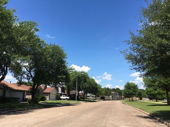 5th image of 8319 Battleoak Dr