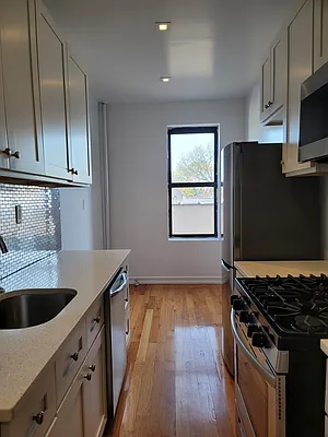 Rented by R New York | media 5