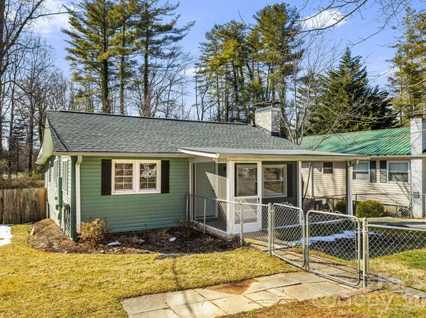 1015 Mountain View St, Hendersonville, NC 28739