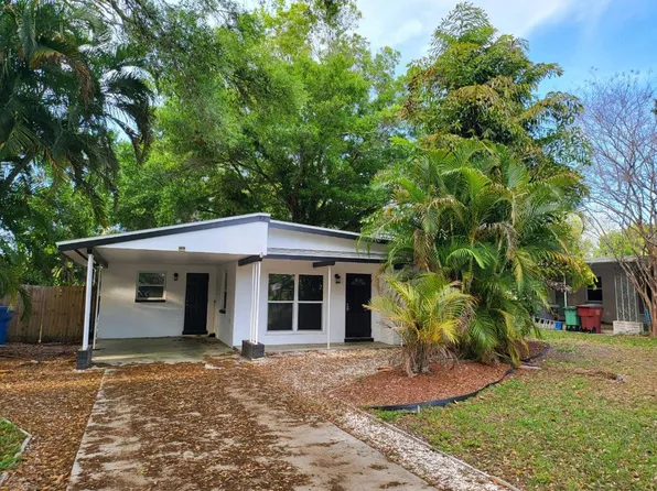 1940 Pinehurst Dr, Clearwater, FL 33763