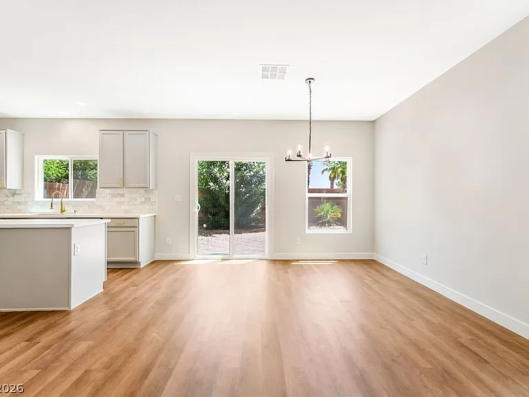 3520 Dune Grass St — Photo 8